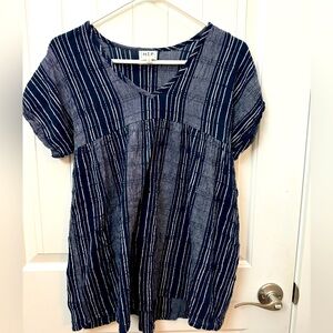 Boho Top Hip Brand Navy & White women’s  Top size medium